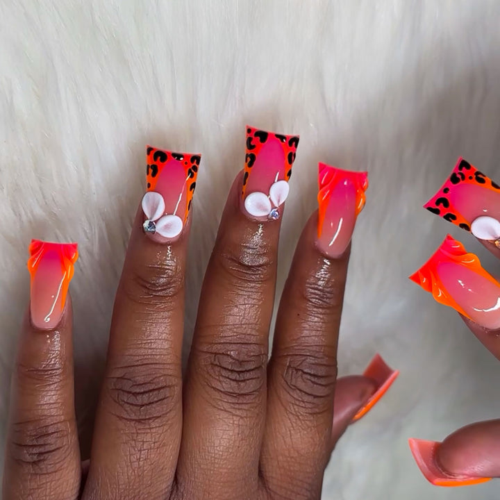 Artistic Floral Press-On Nails Kalsten