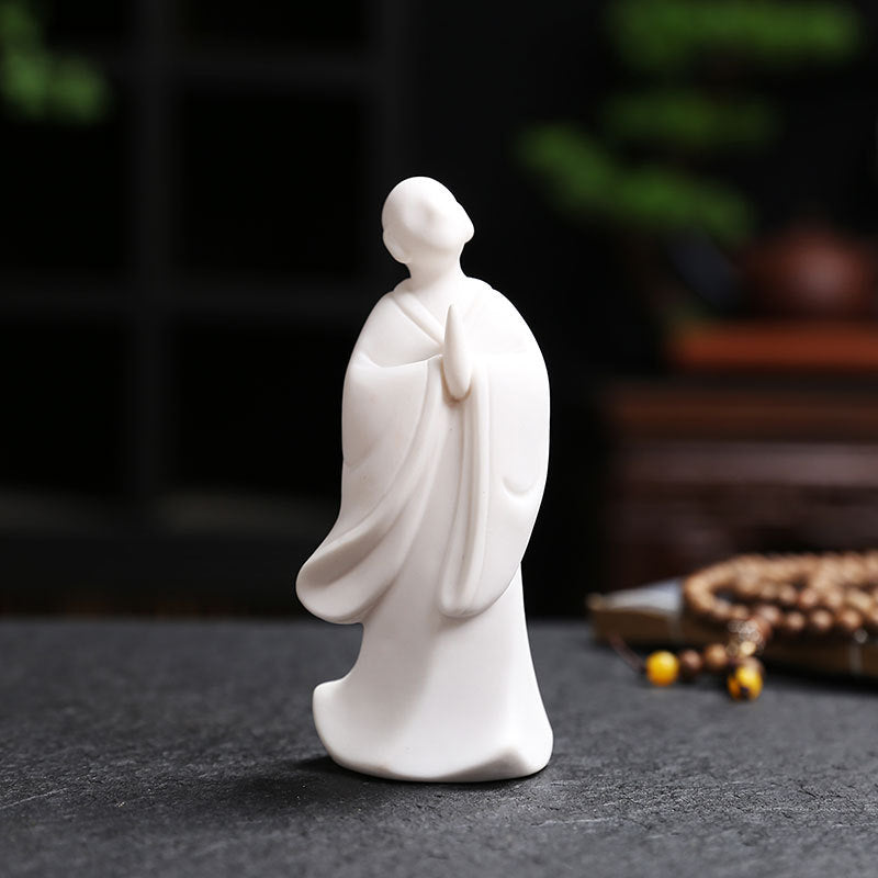 Elegant and modern Feng Shui sculpture Kalsten