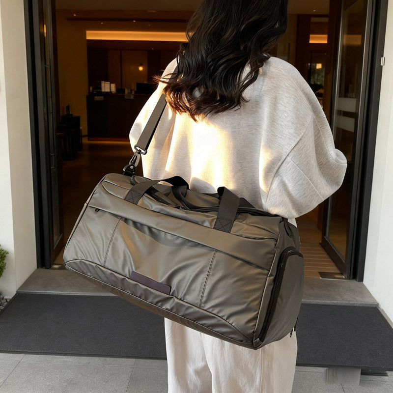 Spacious Multi-Compartment Travel Duffel Kalsten