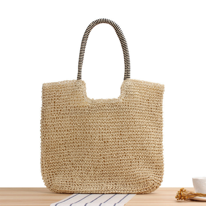 Shopping bag made of woven natural material Kalsten