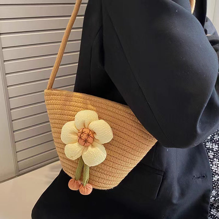 Handcrafted shoulder bag with flower applique Kalsten