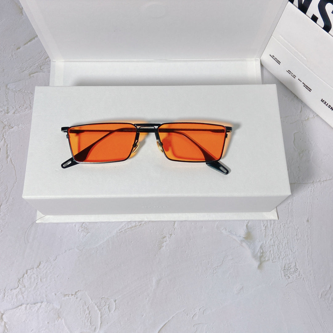 Fashionable sunglasses with rectangular metal frame Kalsten