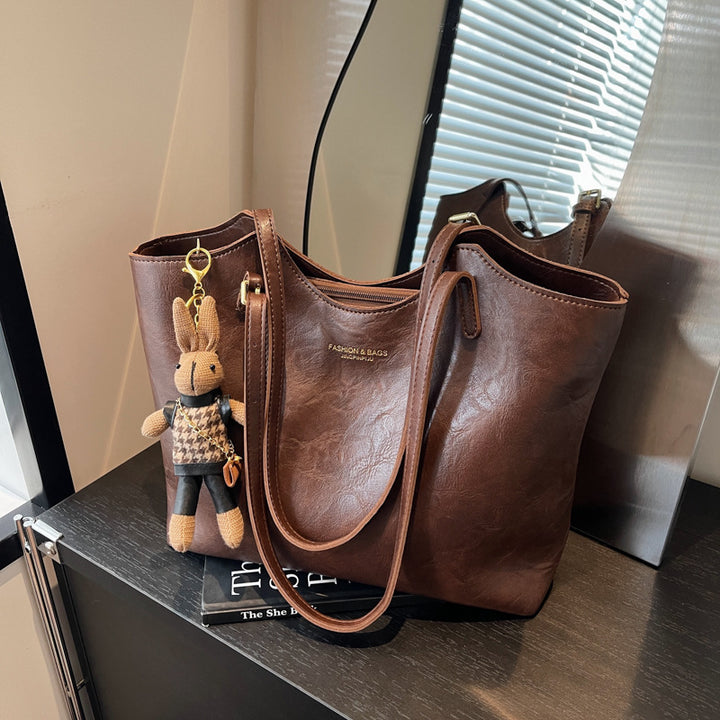 Luxe Leather Tote Kalsten