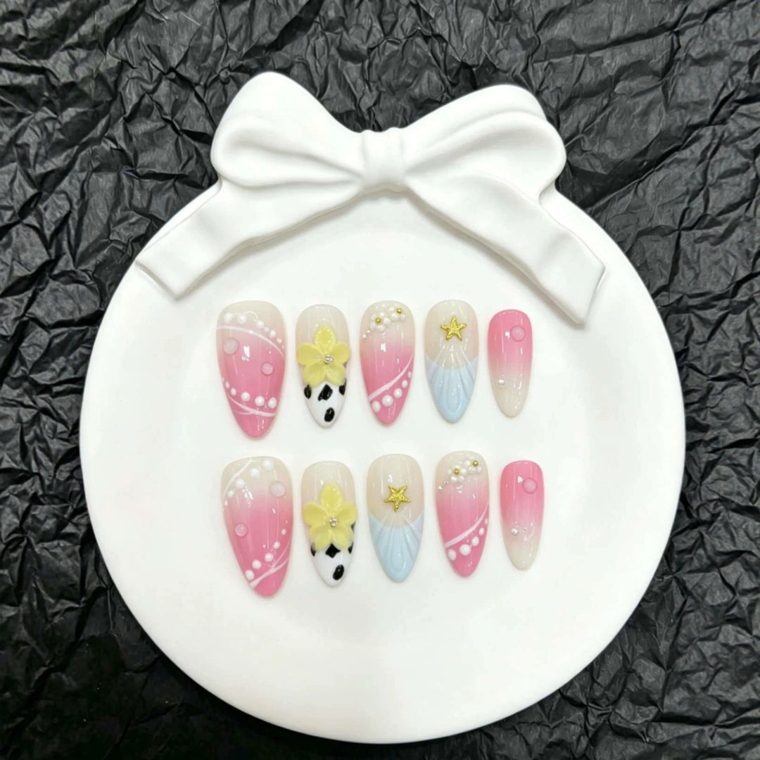 Artistic Fashion Press-On Nail Art Set
