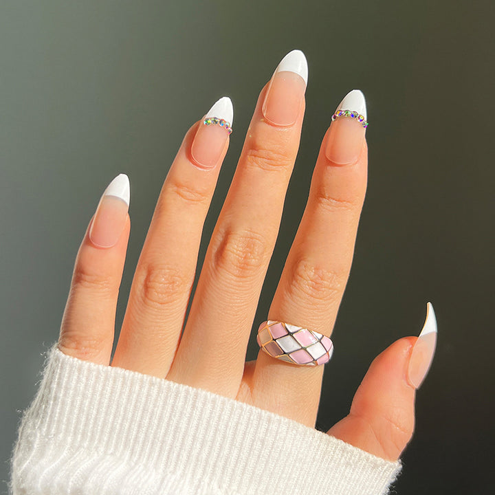 Stylish nail art with glitter accents Kalsten