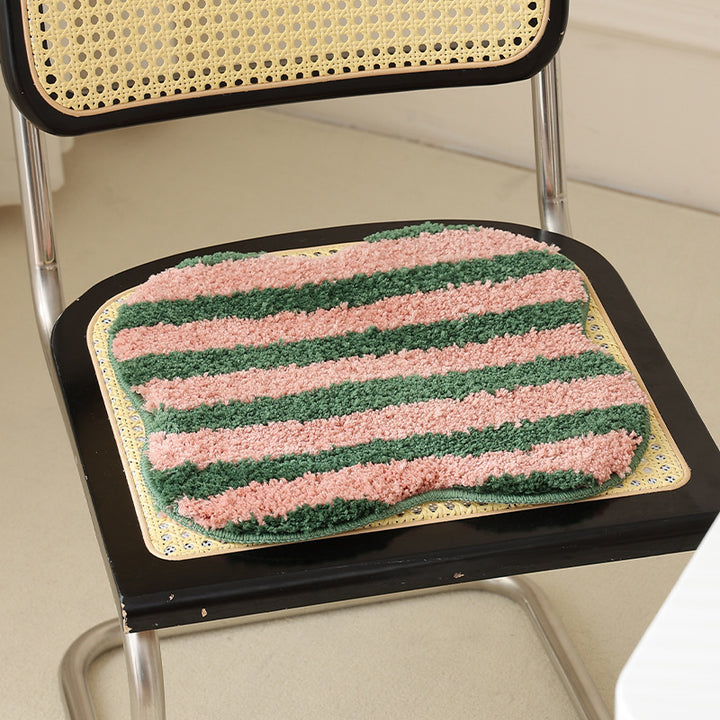 High-pile bath mat rug with diagonal stripe structure and organic shape Kalsten