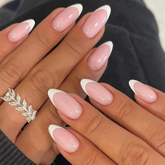 Elegant French Manicure Artificial Nails Kalsten
