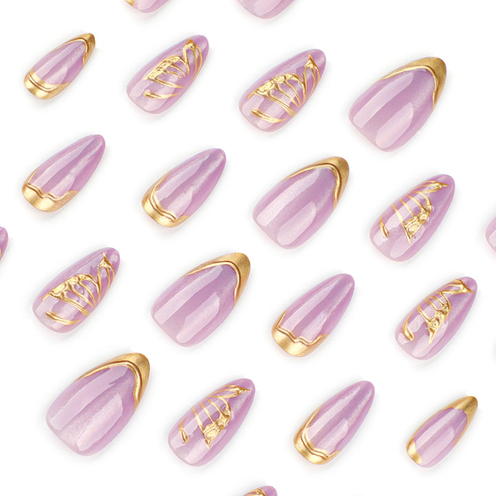 Artful Nail Extensions with Golden Accents Kalsten