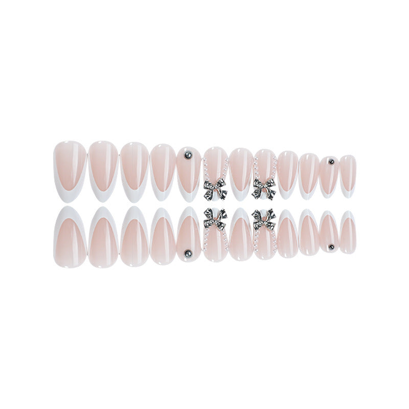 Glamorous artificial nails with sparkling 3D accents Kalsten
