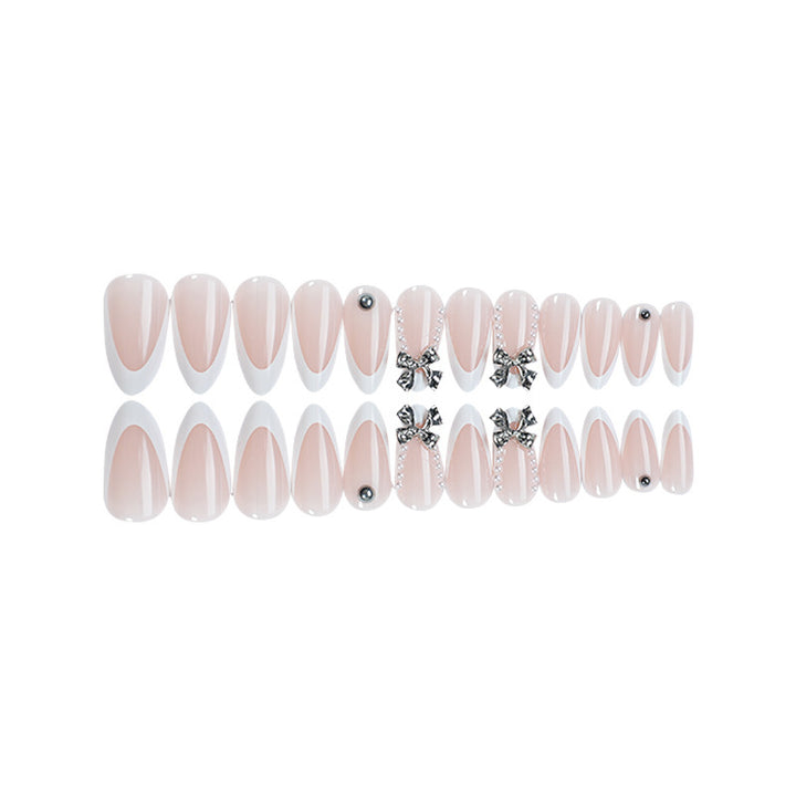 Glamorous artificial nails with sparkling 3D accents Kalsten