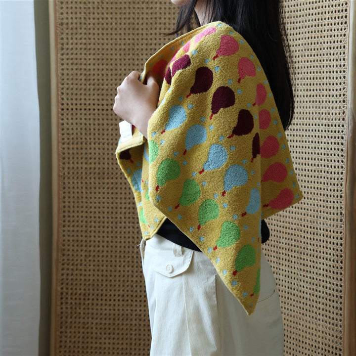 Jacquard guest towel made of cotton terry with playful bird and heart pattern