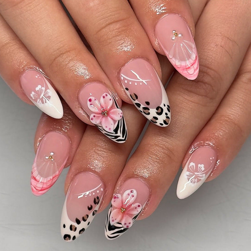 Artificial nail set with floral decorations and elegant patterns Kalsten