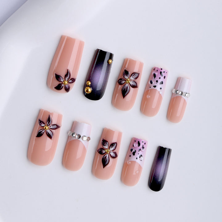 Artificial nails with luxurious 3D flower accents Kalsten
