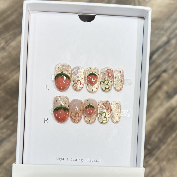 Artistic Strawberry-Themed Press-On Nail Set Kalsten