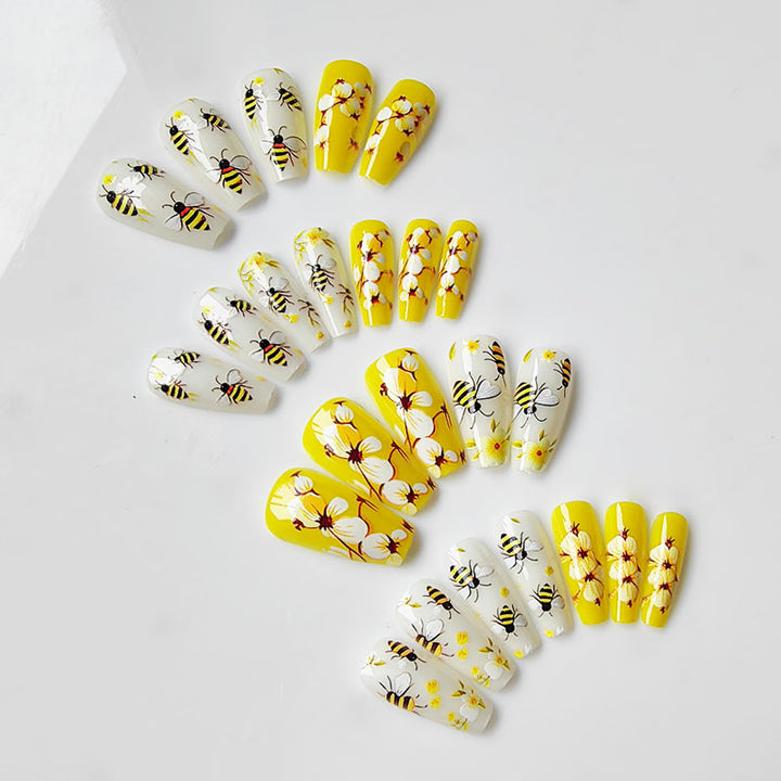 Artificial nails with bee and flower design Kalsten