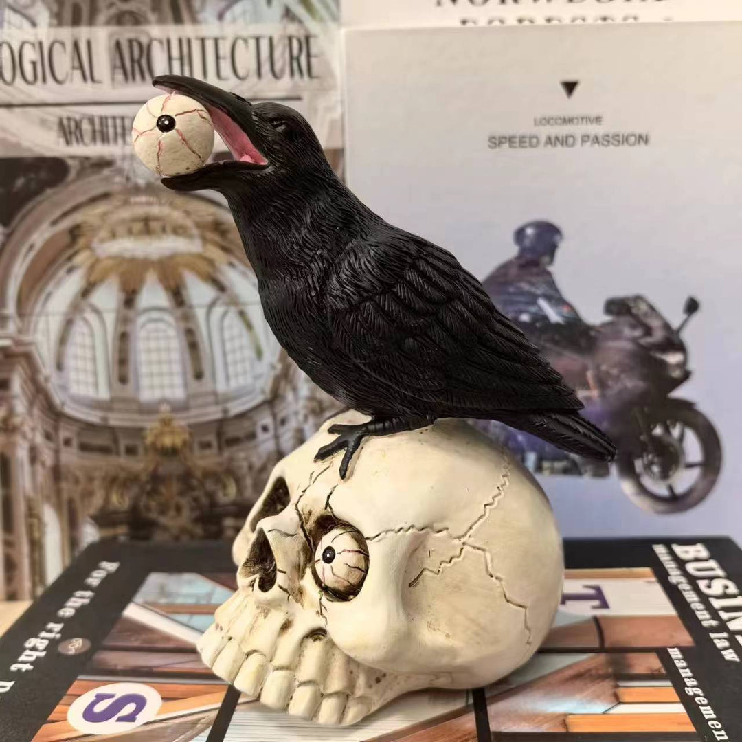 Decorative figure with raven on skull Kalsten