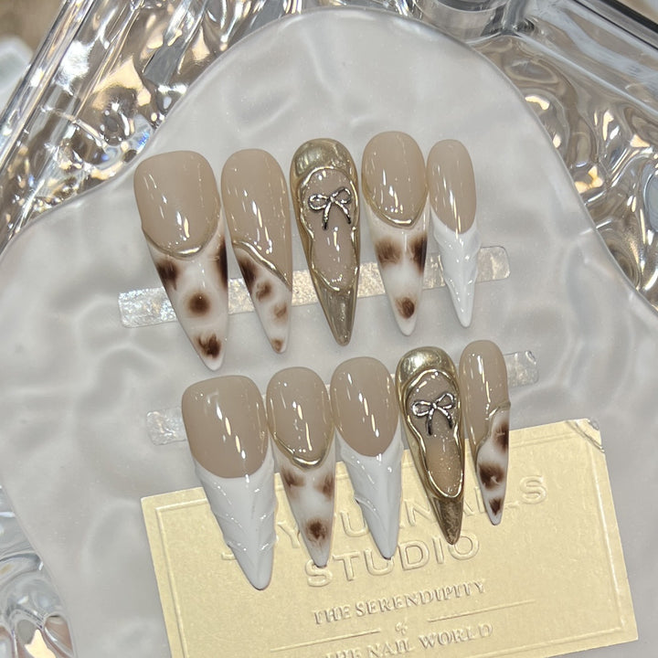 Decorative Stiletto Press-On Nail Art Set with Unique Design Elements Kalsten