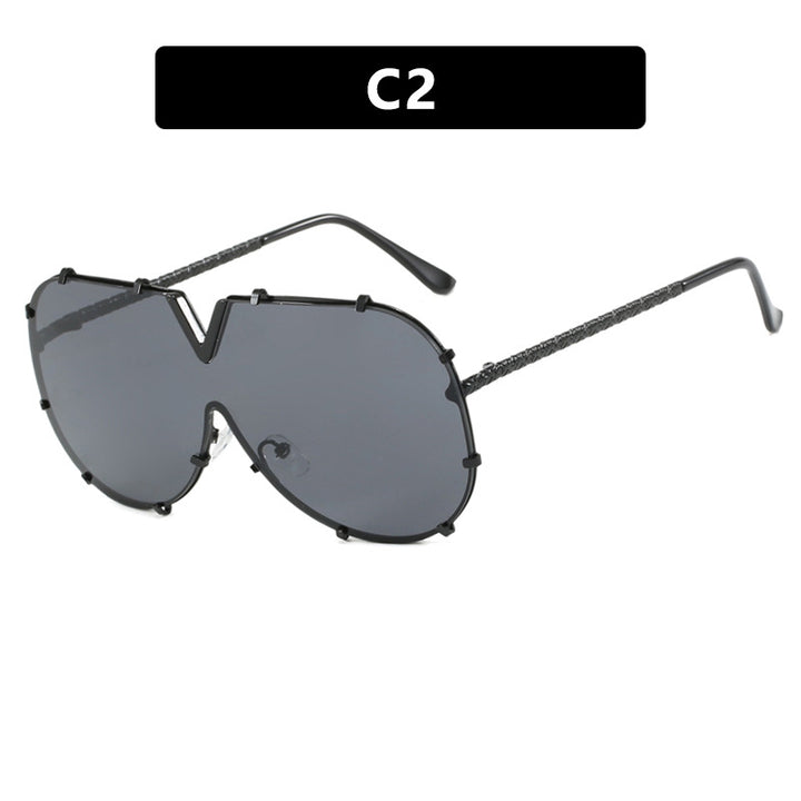 Women oversized goggles in futuristic design Kalsten