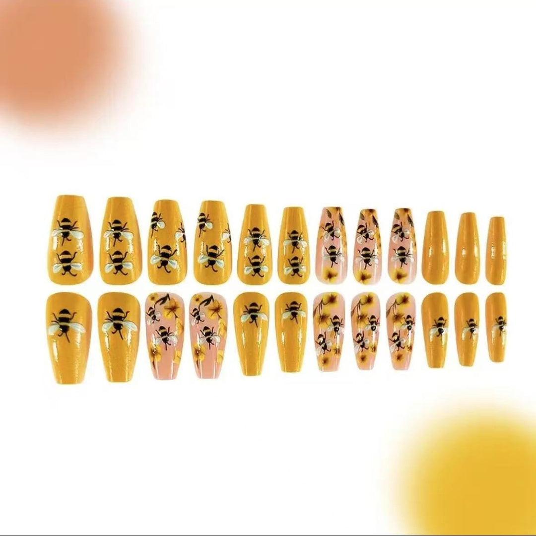 Nail art set with creative bee and flower designs Kalsten