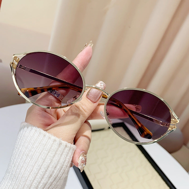 Elegant Frame Sunglasses