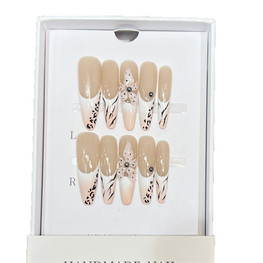 Artistic Stiletto Nail Art Set with Elegant Decorative Elements Kalsten