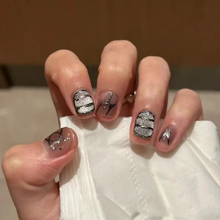 Elegant Abstract Press-On Nail Art Set Kalsten