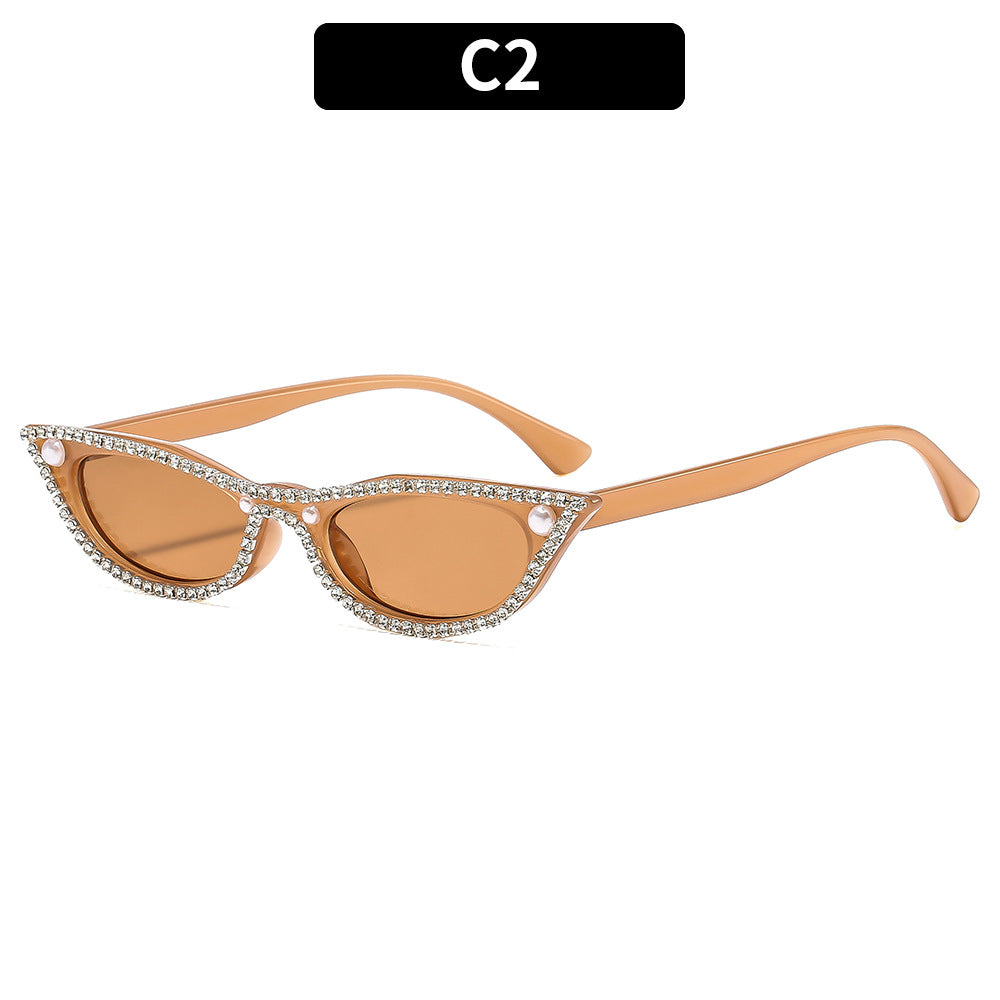 Vintage-Inspired Rhinestone Cat-Eye Sunglasses