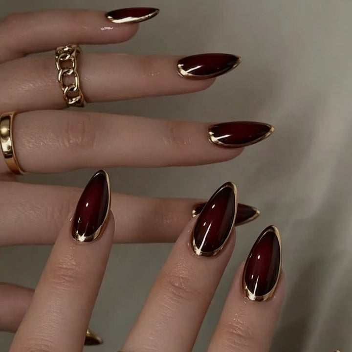 Glamorous nail art in elegant design Kalsten