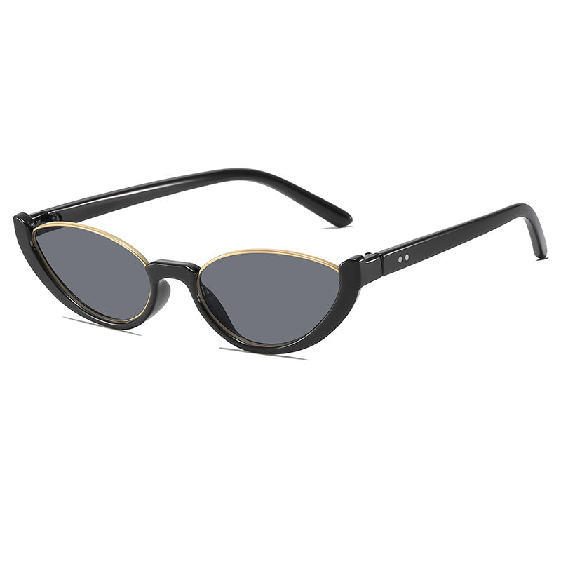 Retro-Inspired Clear Frame Cat Eye Sunglasses Kalsten