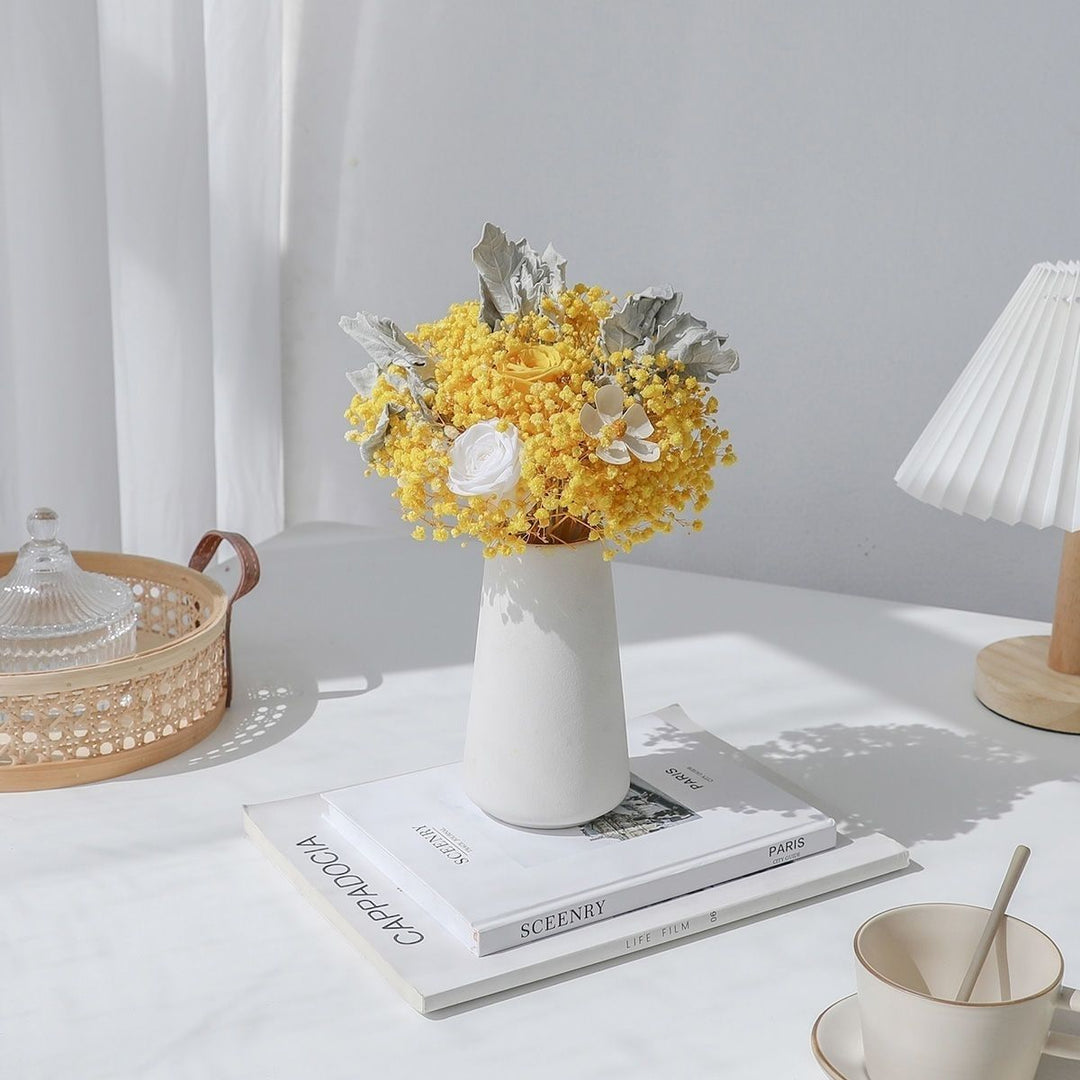 Decorative Floral Vase Display