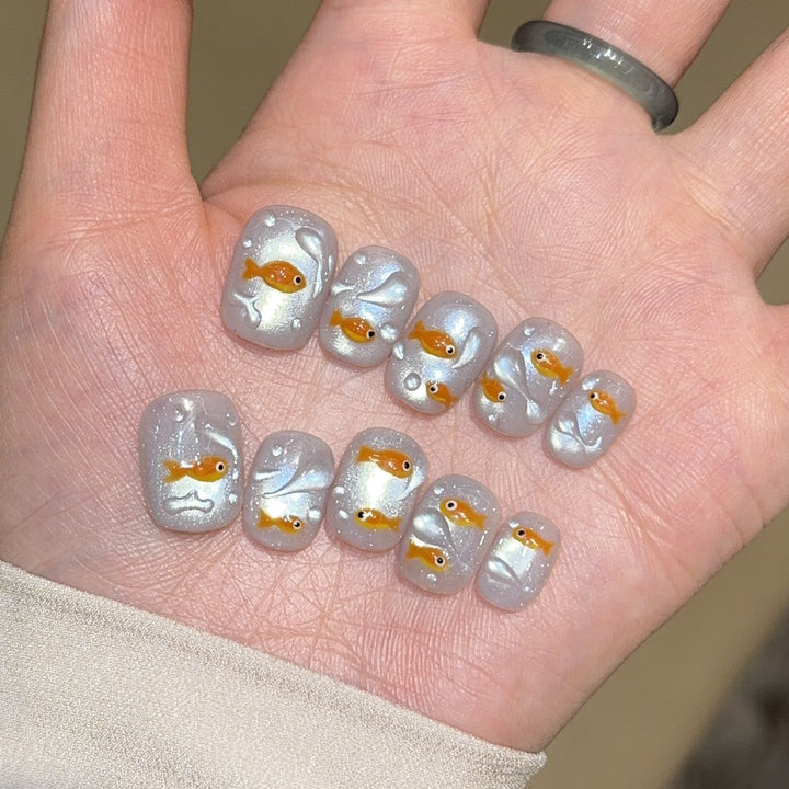 Artificial nails with goldfish design Kalsten