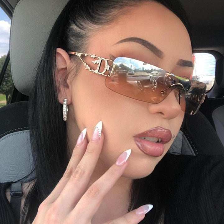 Women's futuristic sunglasses with ultra-modern metal accents Kalsten