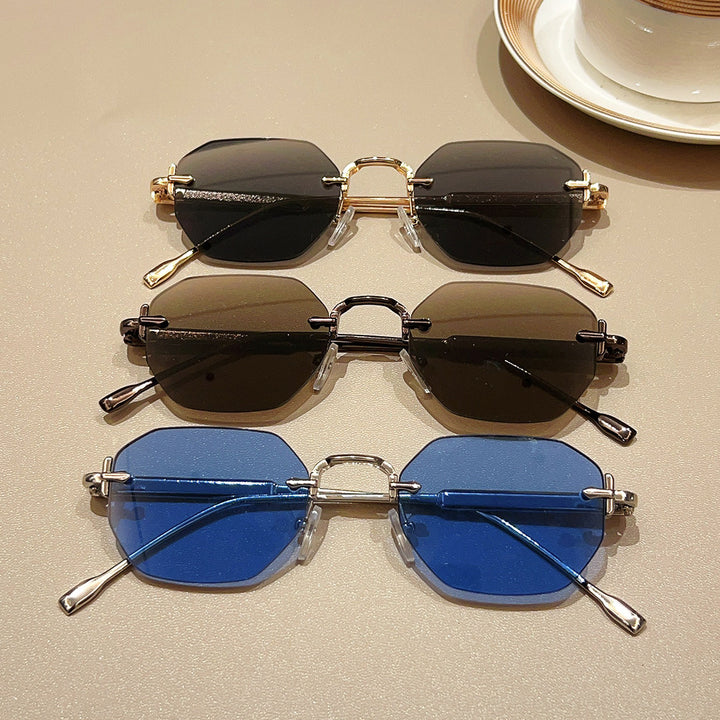 Chic Oversized Octagonal Sunglasses with Elegant Metal Accents Kalsten