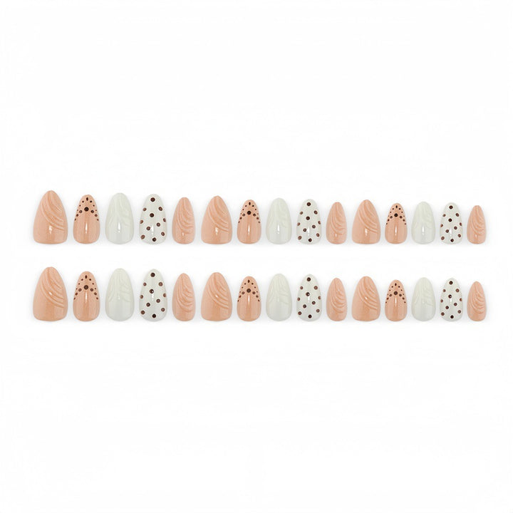 Artificial nails in refined dot design Kalsten