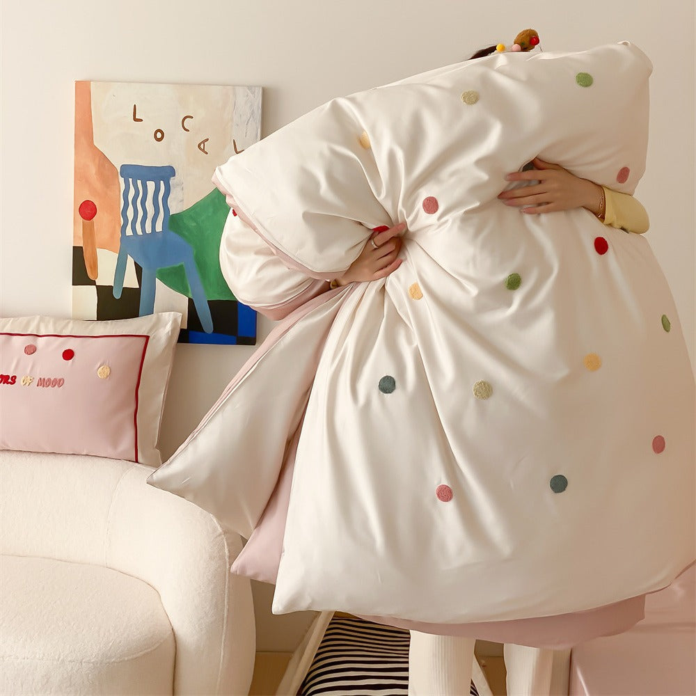 Bedding set with embroidered polka dots made of cotton satin, reversible duvet cover & decorative pillow