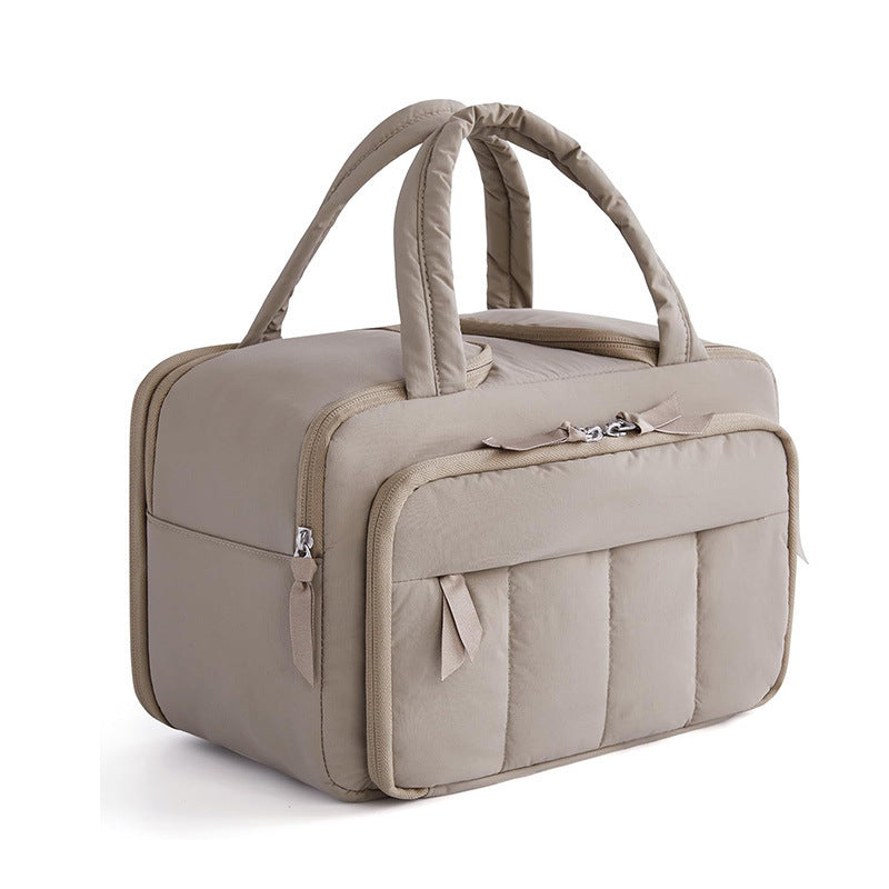 Elegant and Functional Cosmetic Bag Kalsten