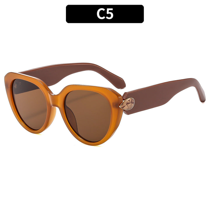 Chic Cat-Eye Sunglasses