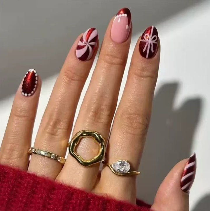 Artificial nail set with festive Christmas motifs and glamorous decorations Kalsten