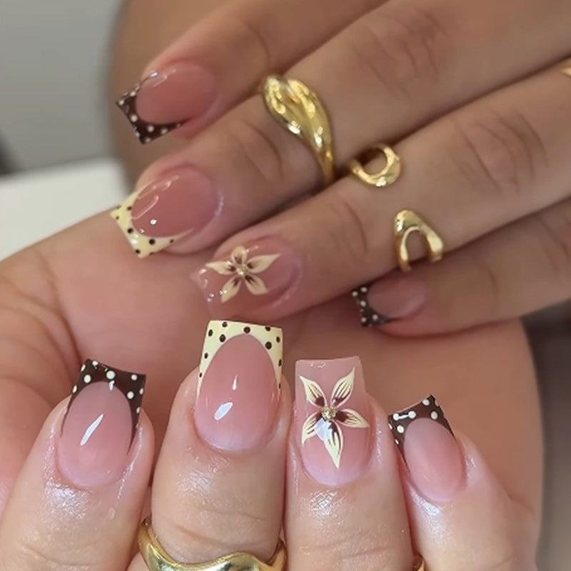 Decorative Floral Nail Art Extensions