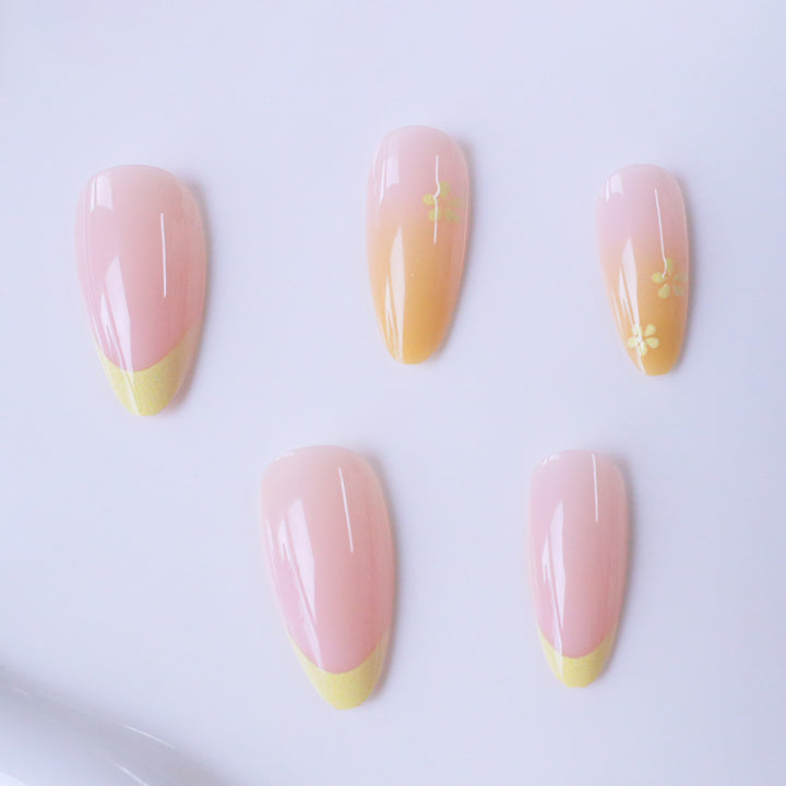 Floral Accent Gel Nail Art Kalsten