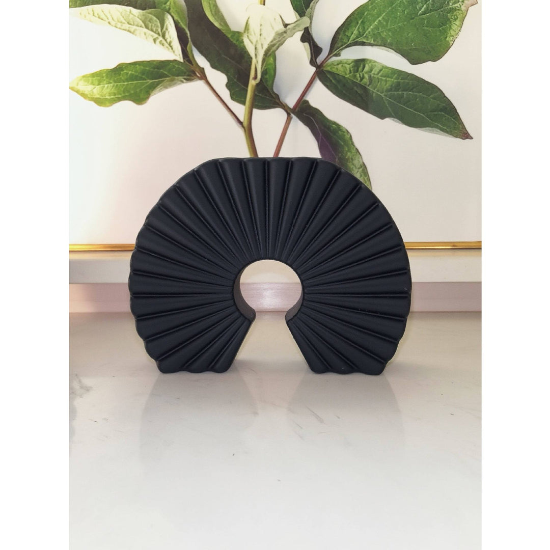 Decorative Fan-Shaped Sculpture Kalsten
