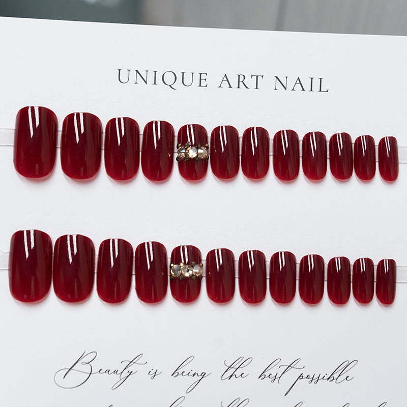Elegant Decorative Press-On Nail Art