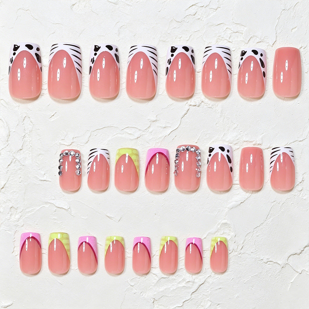 Artistic Press-On Nail Art Tips with Unique Patterns Kalsten