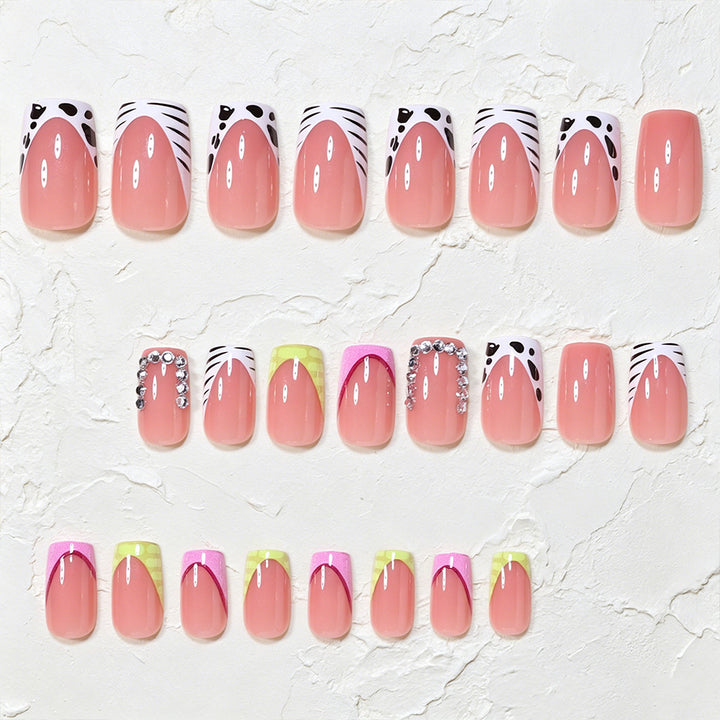 Artistic Press-On Nail Art Tips with Unique Patterns Kalsten