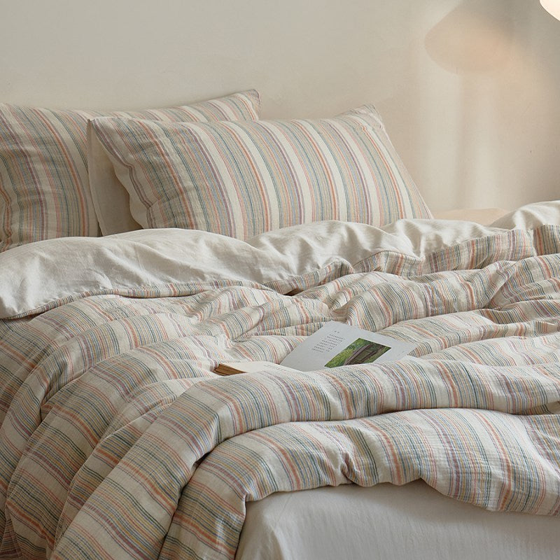 Striped bedding in linen look with quilted texture