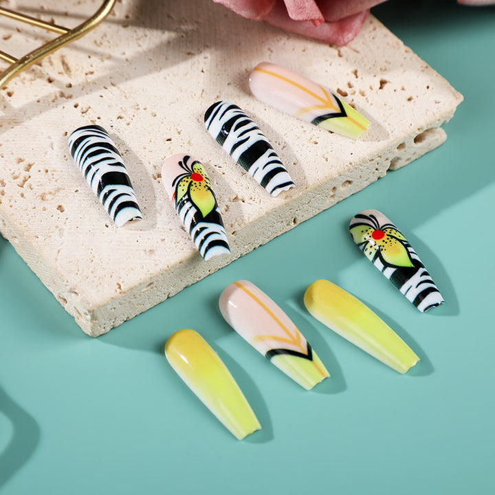 Creative press-on nails with flower and animal designs Kalsten