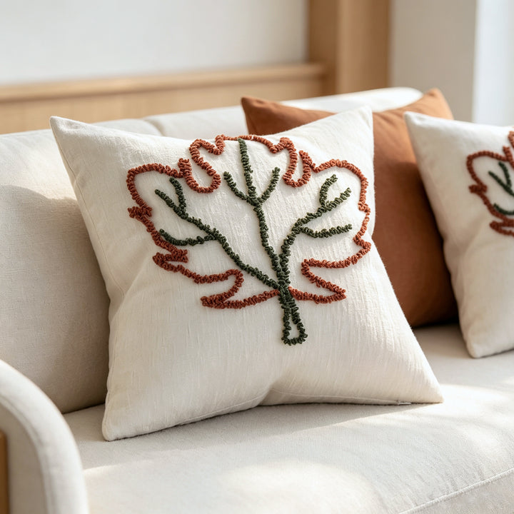 Decorative cushion cover with hand-tufted leaf design and fine cotton-linen blend Kalsten