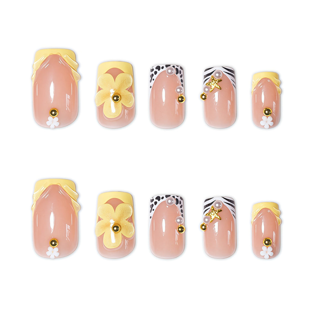 Floral Design Press-On Nail Extensions Kalsten