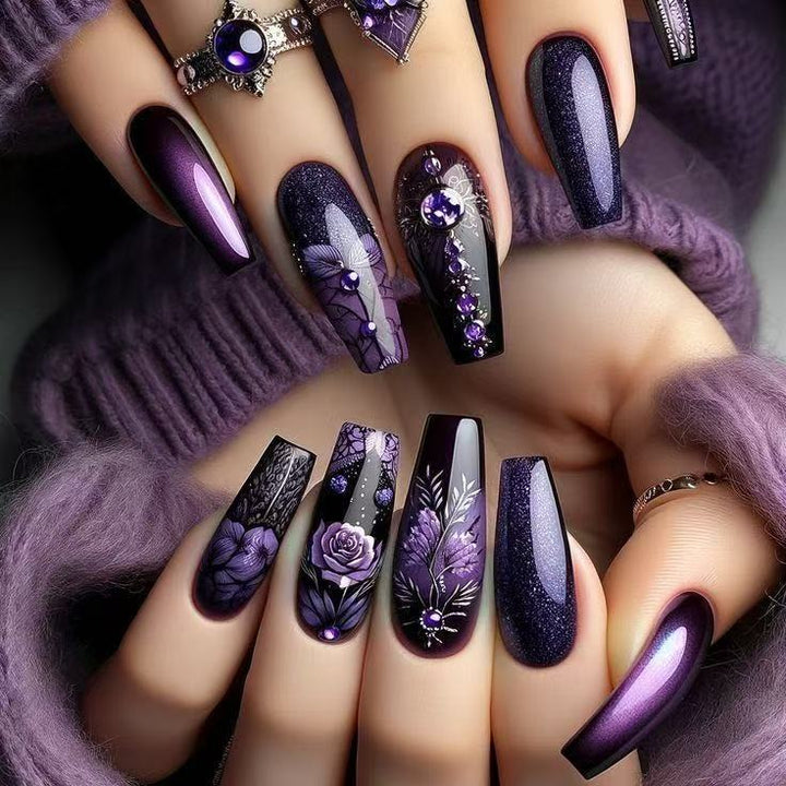 Elegant and creative art nails Kalsten