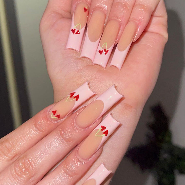 Artistic Press-On Nail Set with Heart Design kalsten